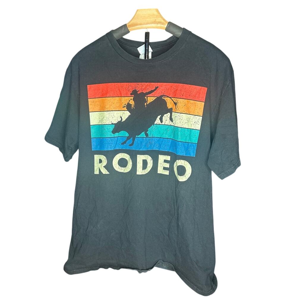 Port Company Rainbow striped sunset bull riding men's t-shirt size large
